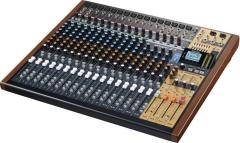 Аналого-цифровой микшер Tascam Model 24