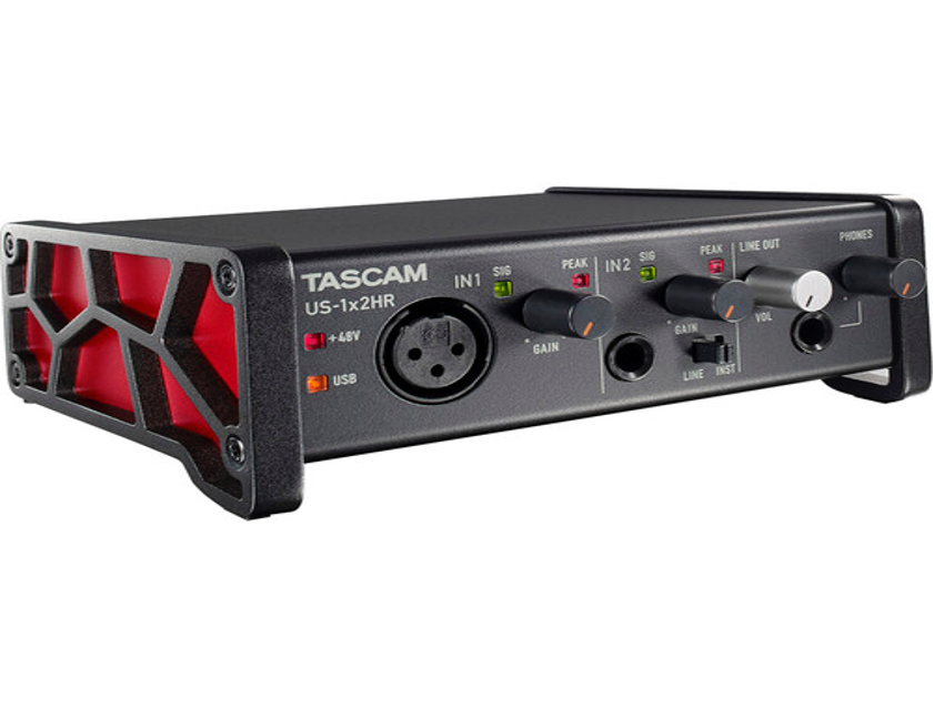 Tascam US-1x2HR Masaüstü 2x2 USB Type-C Ses Arabirimi